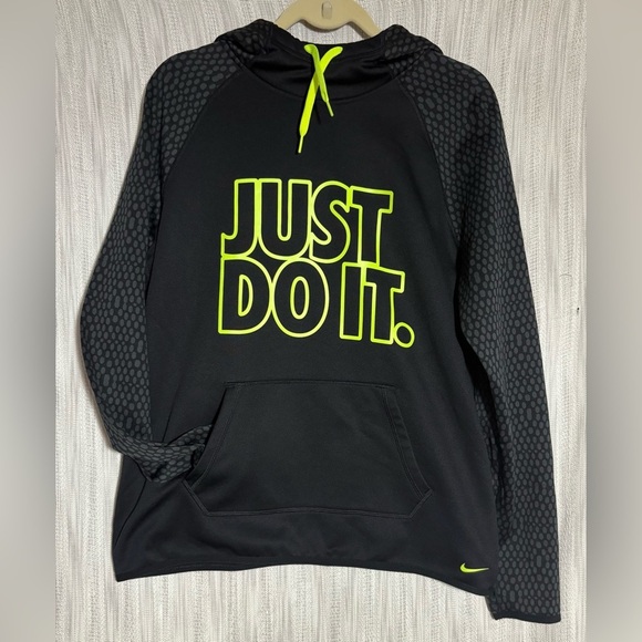 Nike Therma-Fit Black Sweatshirt - Picture 1 of 4